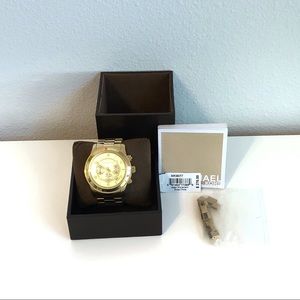 MICHAEL KORS MK8077 OVERSIZED RUNWAY GOLD WATCH